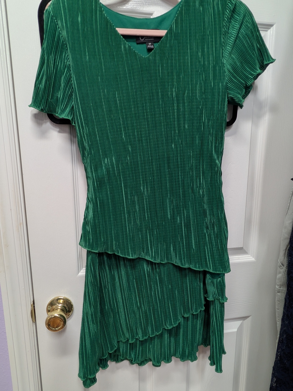 Connected Apparel Green Plisse Tiered Asymmetrical Midi Dress
